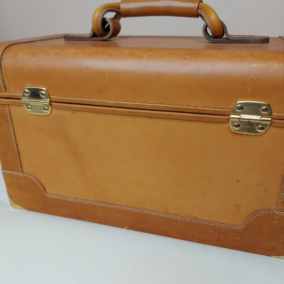 Original 1991 Lamborghini Diablo Schedoni Leather Vanity Case - Picture 6 of 16